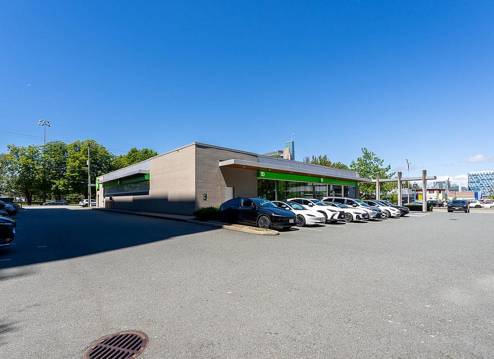 7008 Number 3 Road, Richmond, BC