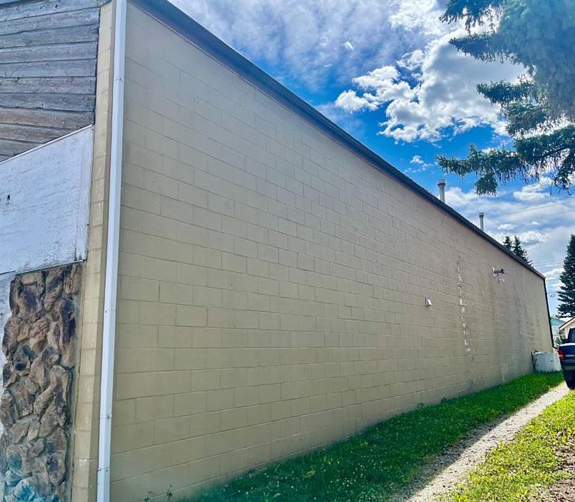 5115 50 Avenue, Caroline, AB