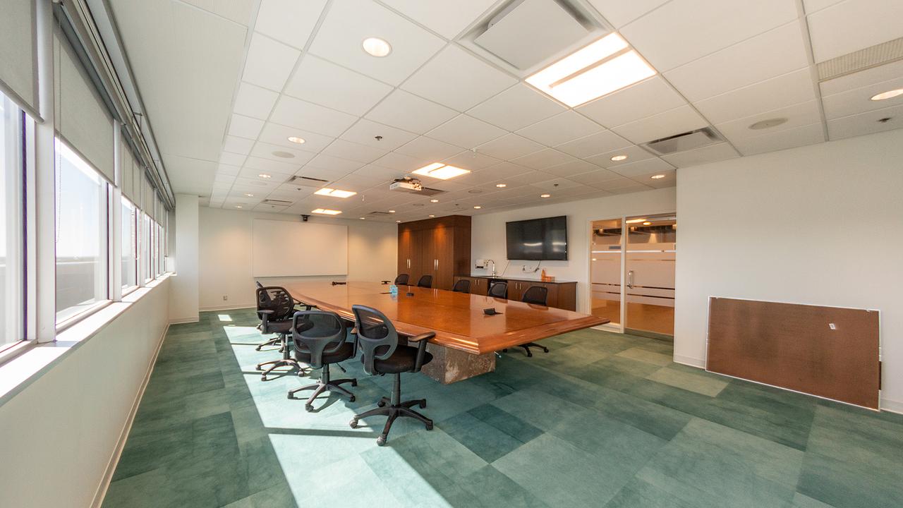 350 - 1200 59 Avenue Southeast, Calgary, AB