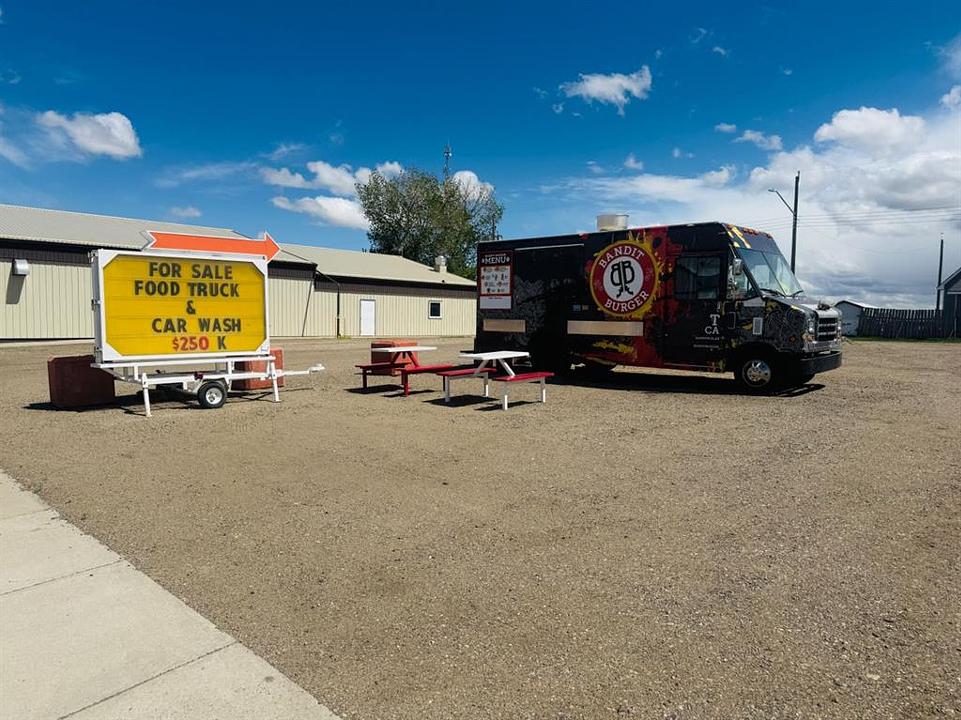 107 Centre Street, Enchant, AB