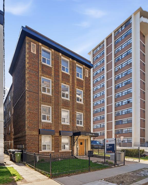 Raglan Avenue, Toronto, ON