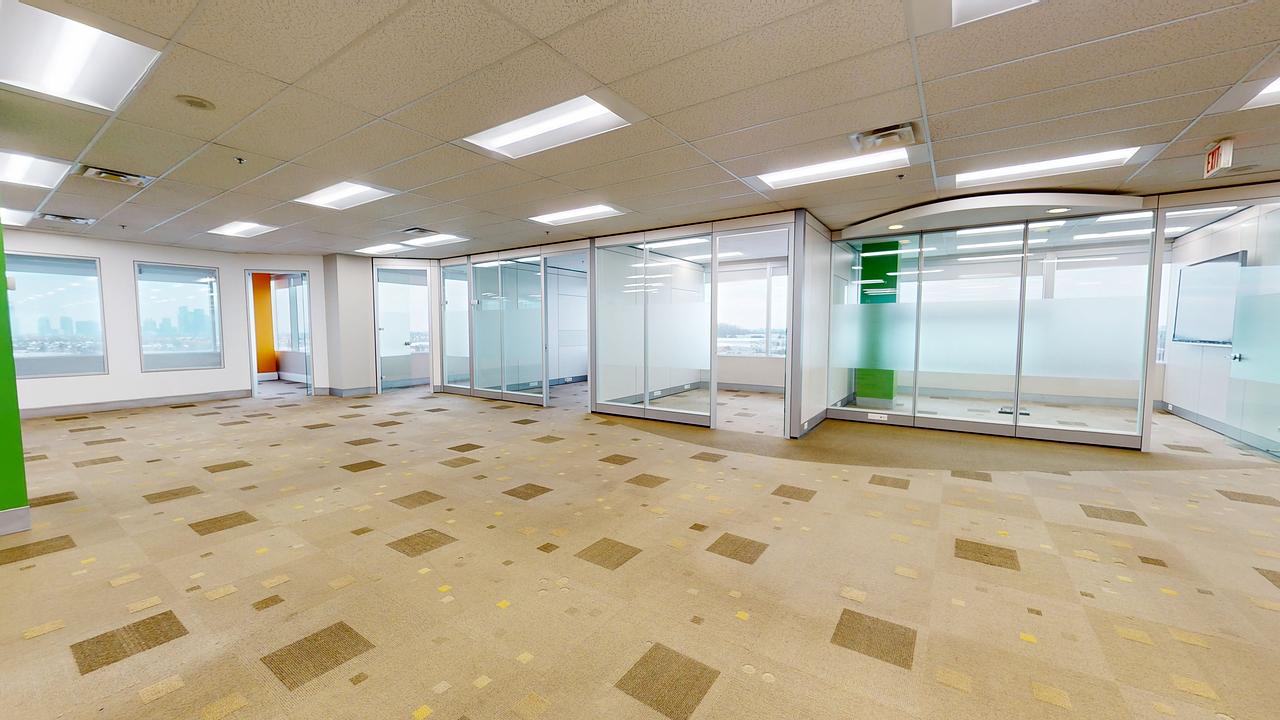 500 - 100 Milverton Drive, Mississauga, ON