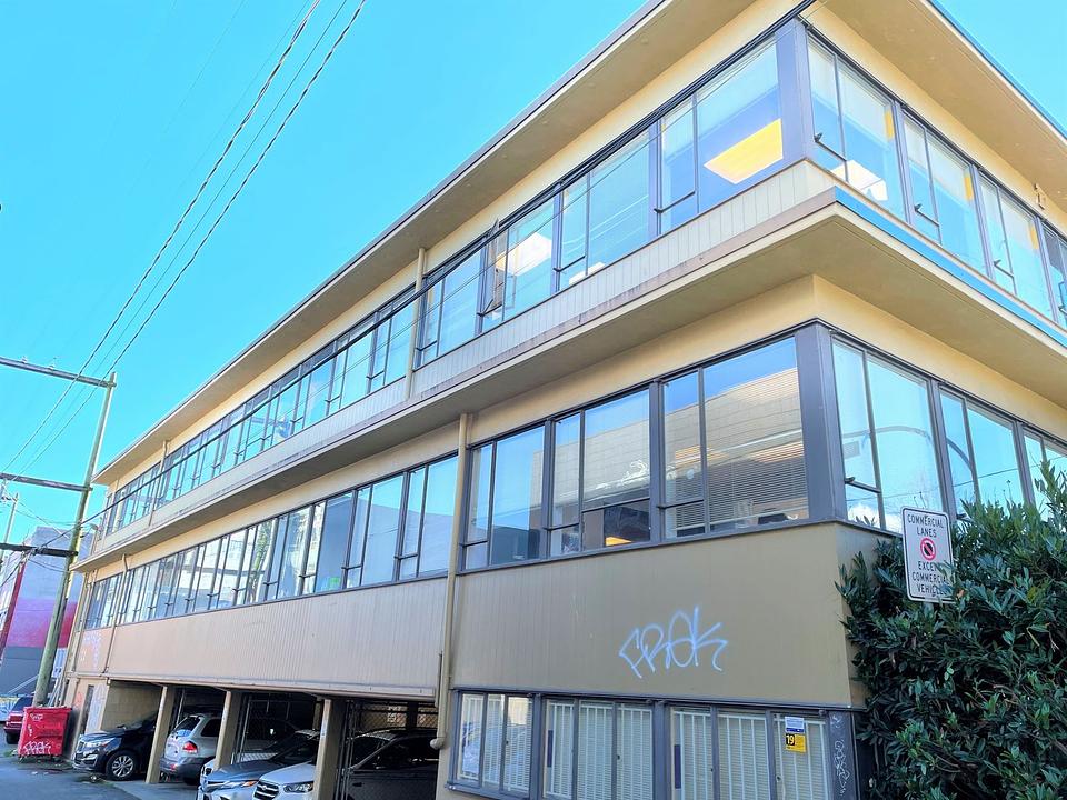 395 West Broadway, Vancouver, BC