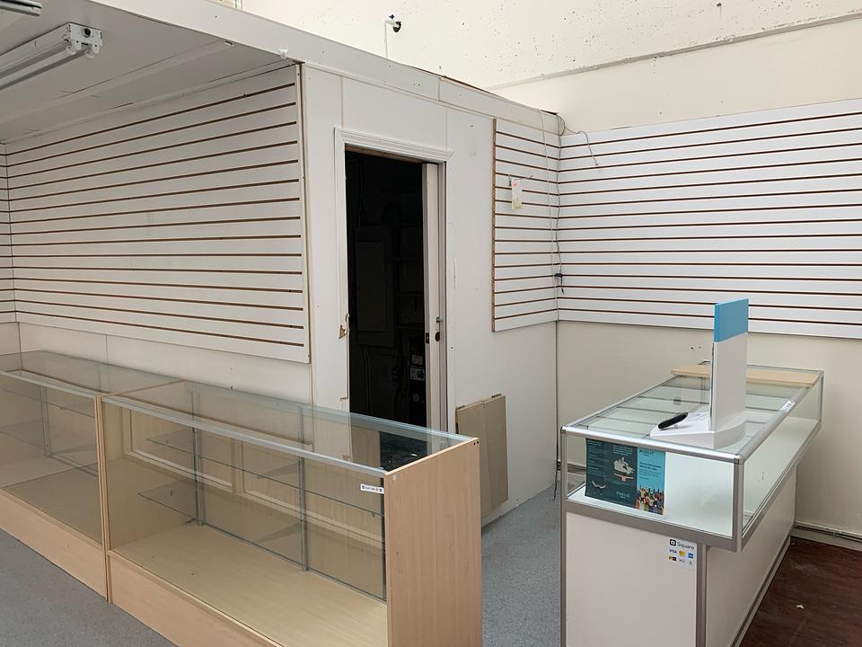 129 - 1610 Robson Street, Vancouver, BC