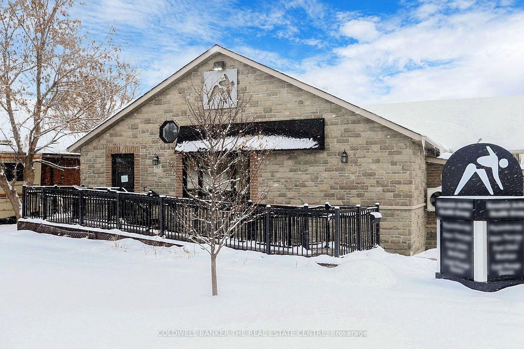 543 The Queensway South, Georgina, ON