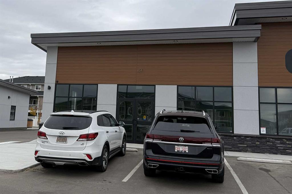 304 - 4979 Southlands Drive Southeast, Medicine Hat, AB