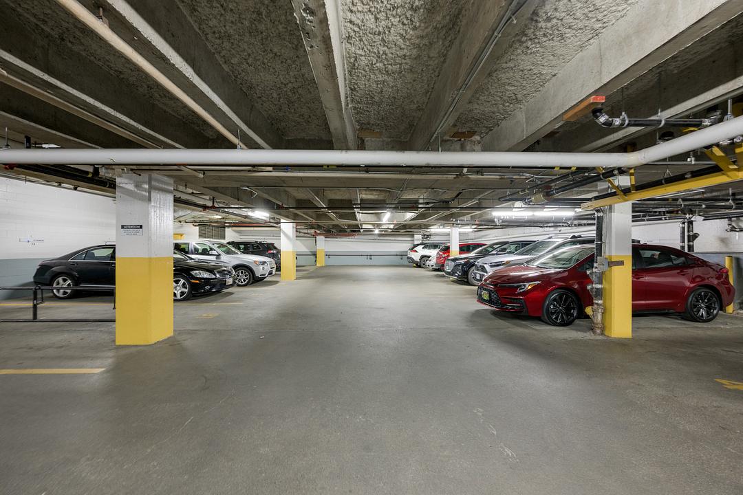 620 - 880 Douglas Street, Victoria, BC