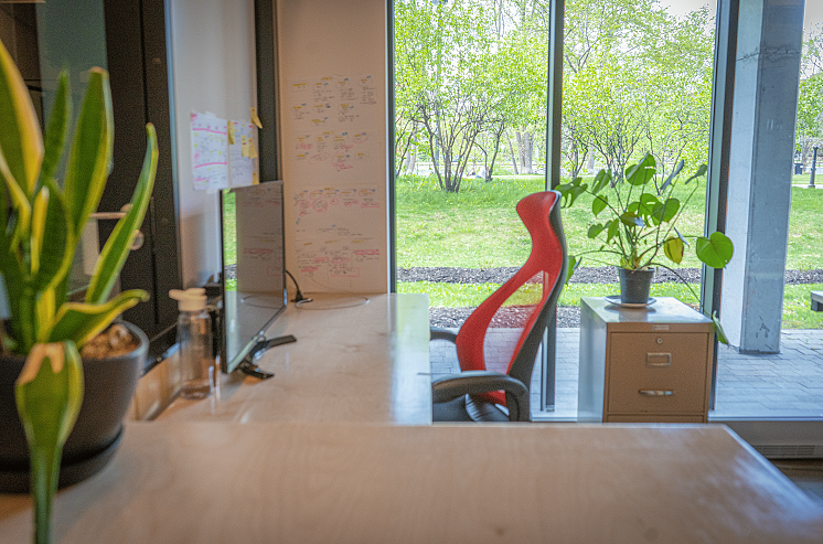 Assigned Desk - 2727 Rue Saint-Patrick, Montréal, QC