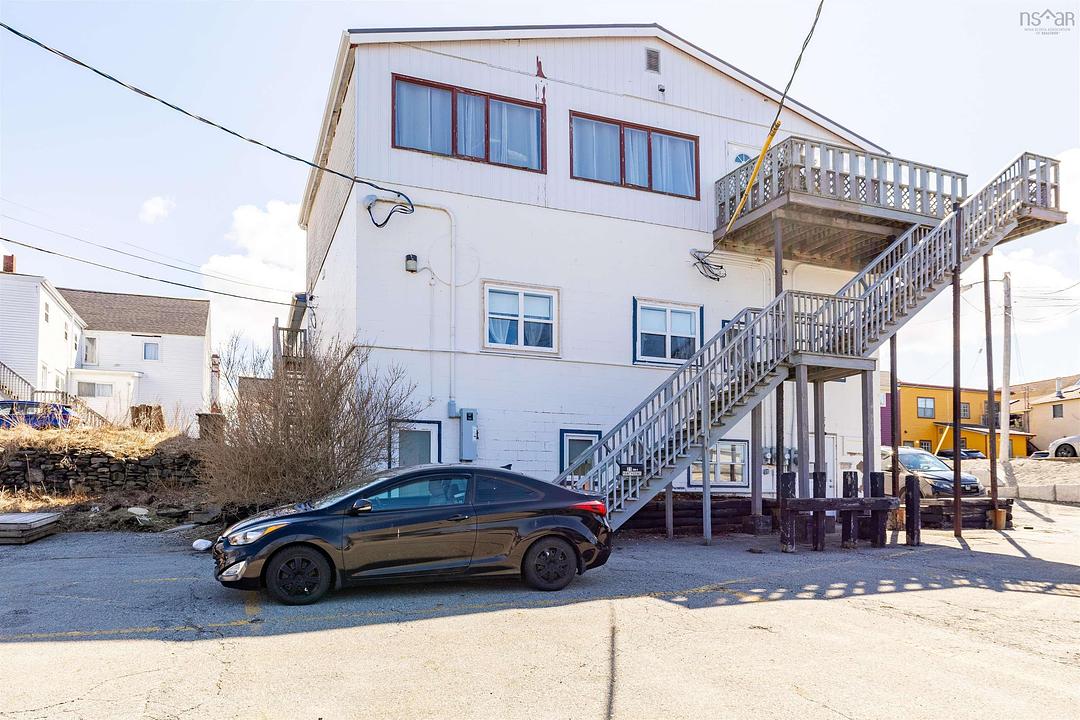 250 Main Street, Yarmouth, NS