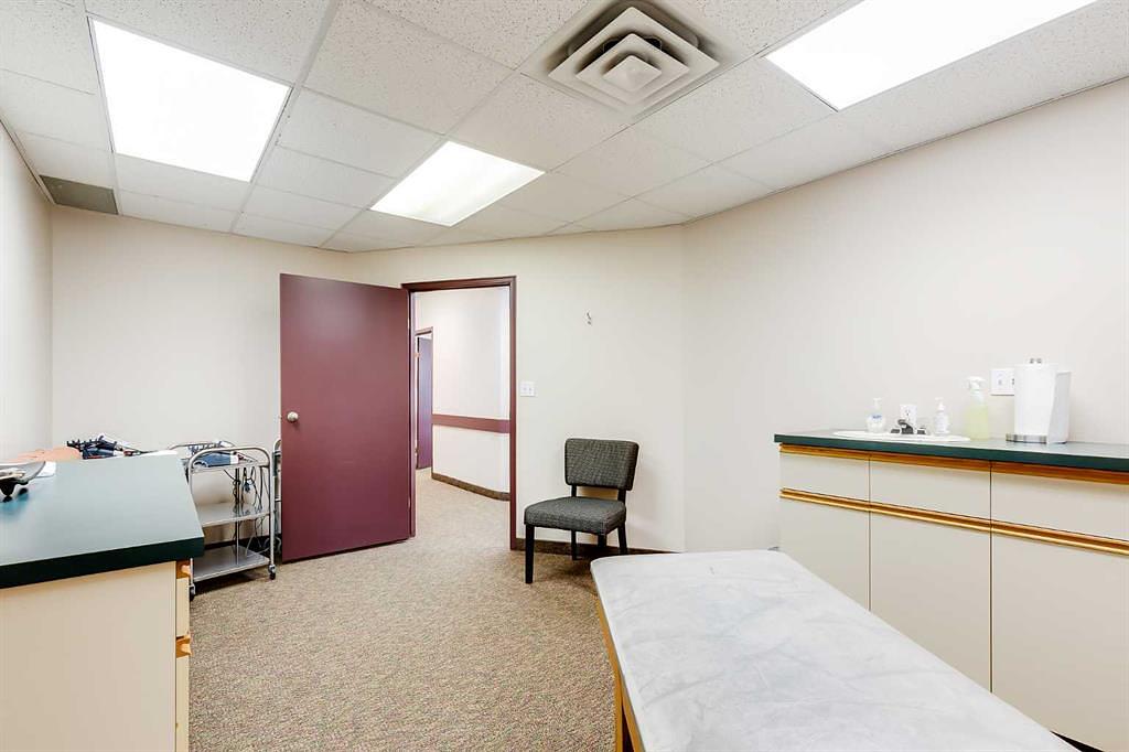 5120 50 Avenue, Olds, AB