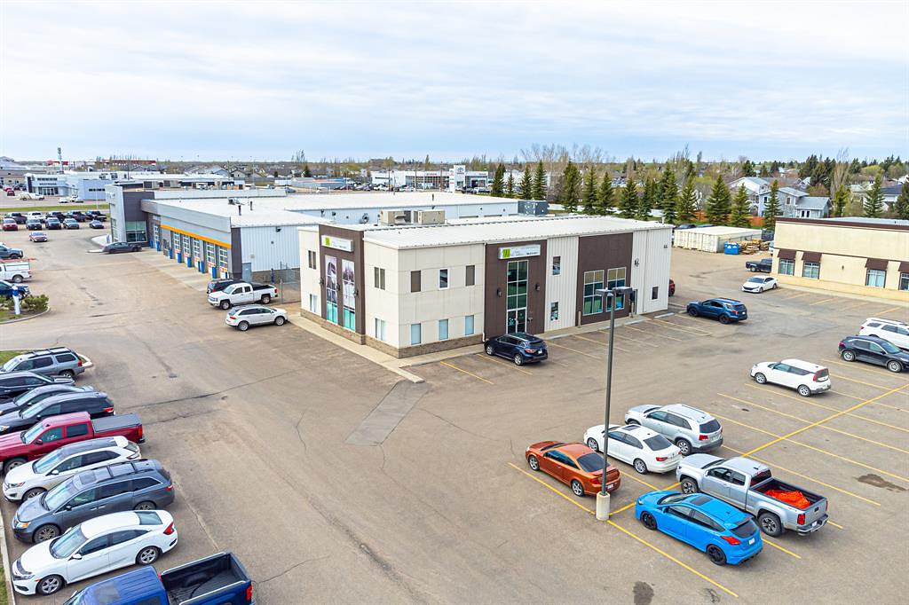2602 50 Avenue, Lloydminster, AB
