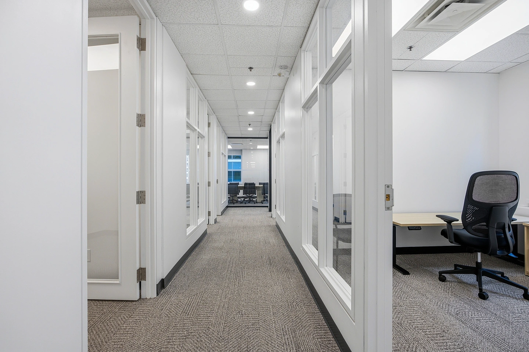 1400 - 330 Bay Street, Toronto, ON