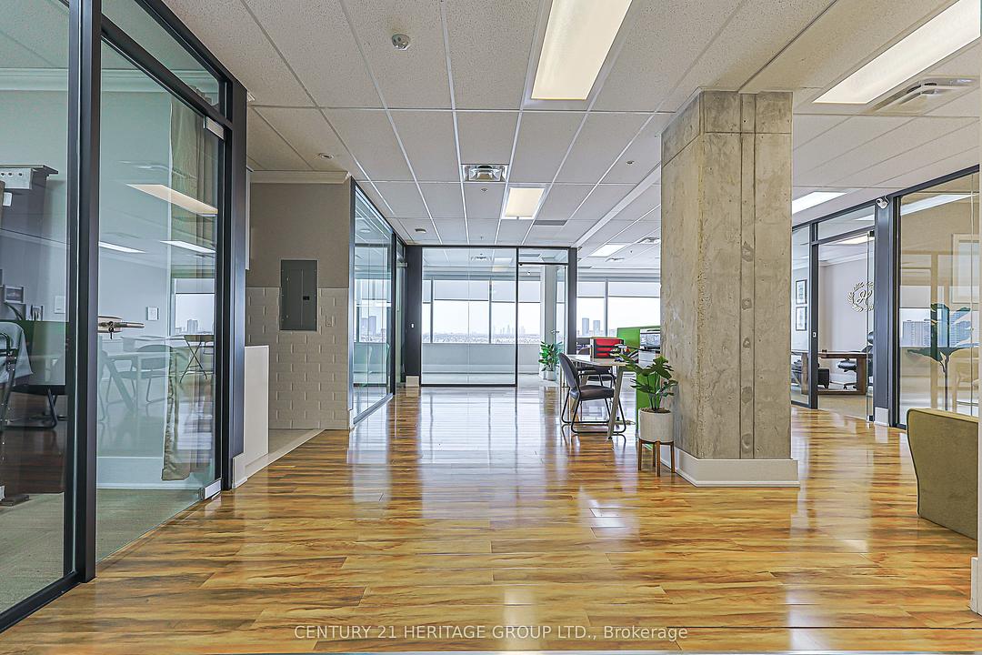 810-811 - 7191 Yonge Street, Markham, ON