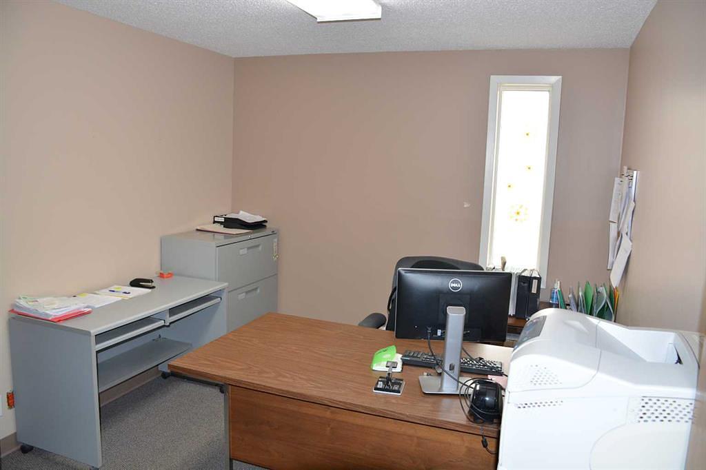 9910 97 Avenue, Peace River, AB