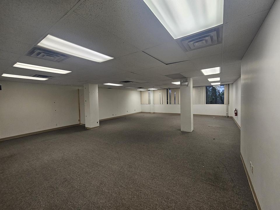 103 - 3920 Norland Ave, Burnaby, BC