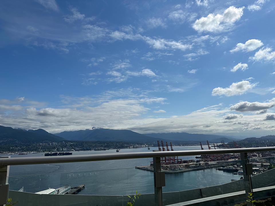 890 - 320 Granville Street, Vancouver, BC
