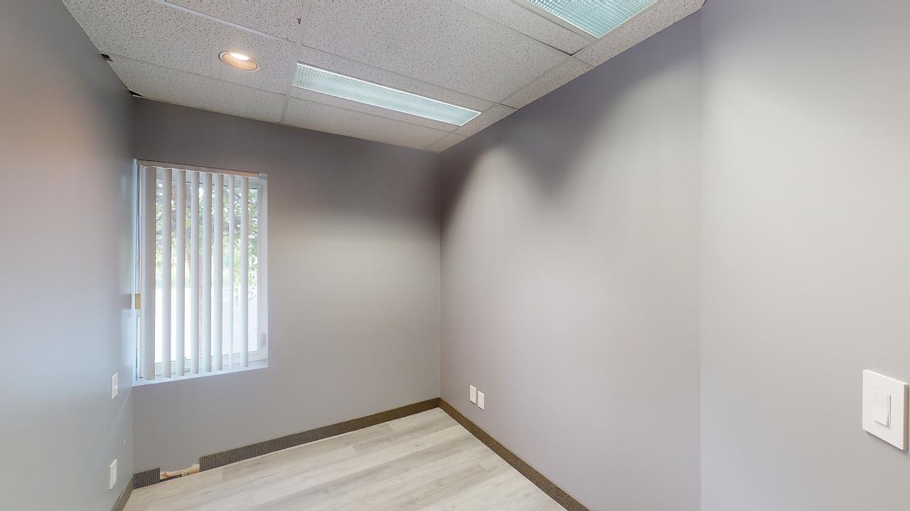 110 - 5405 Eglinton Avenue West, Toronto, ON