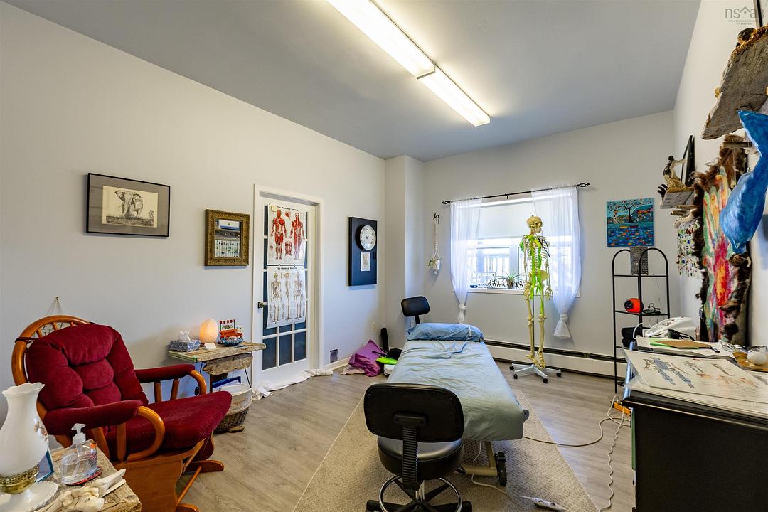 250 Main Street, Yarmouth, NS