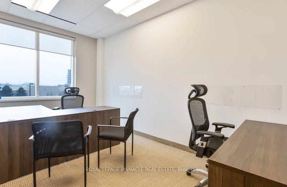 301-H - 231 Oak Park Boulevard, Oakville, ON