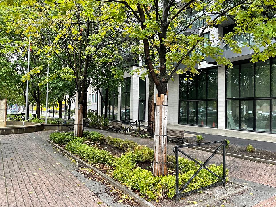 7179-7181 Boulevard Saint-Laurent, Montréal, QC