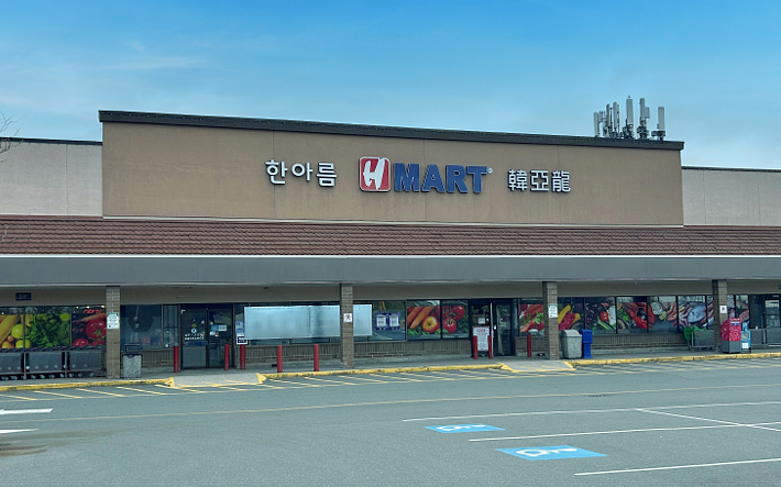 19555 Fraser Hwy, Surrey, BC