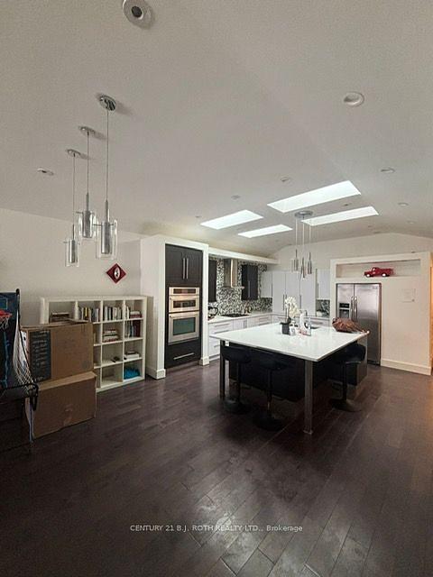 Level 4 - 119 Dunlop Street East, Barrie, ON