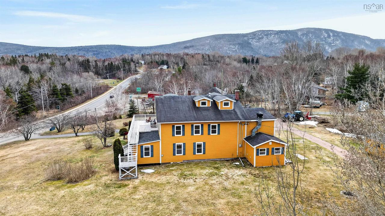 37706 Cabot Trail, Ingonish Beach, NS