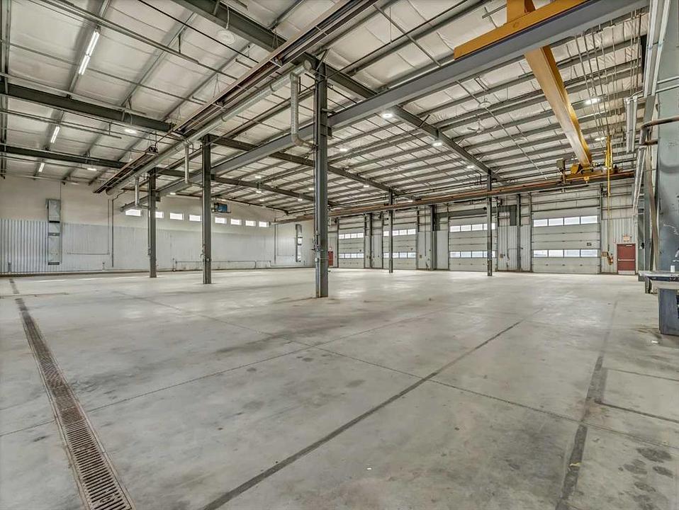 1782 32 Street Southwest, Medicine Hat, AB
