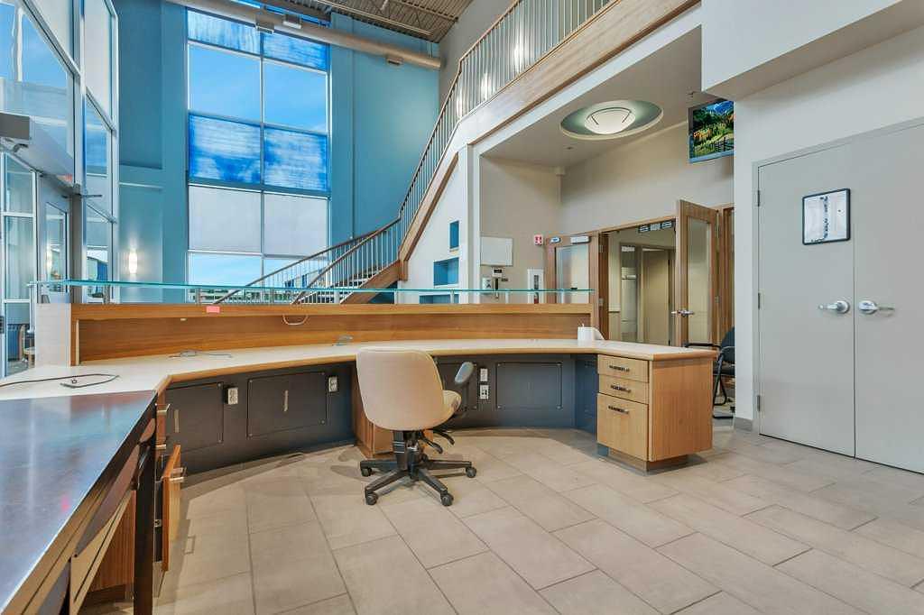 33 Schenk Industrial Road, Sylvan Lake, AB