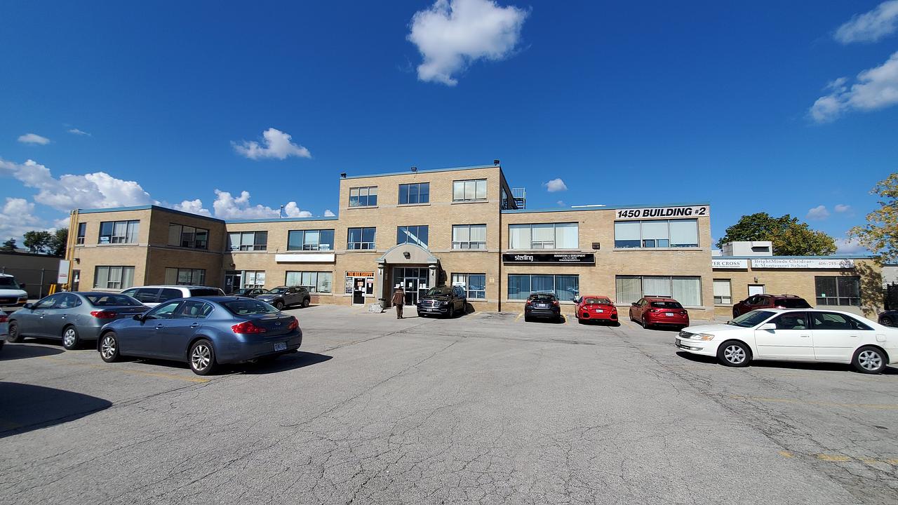 105 - 1450 O'Connor Dr, Toronto, ON