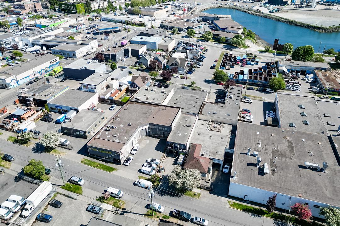 555 Hillside Avenue, Victoria, BC