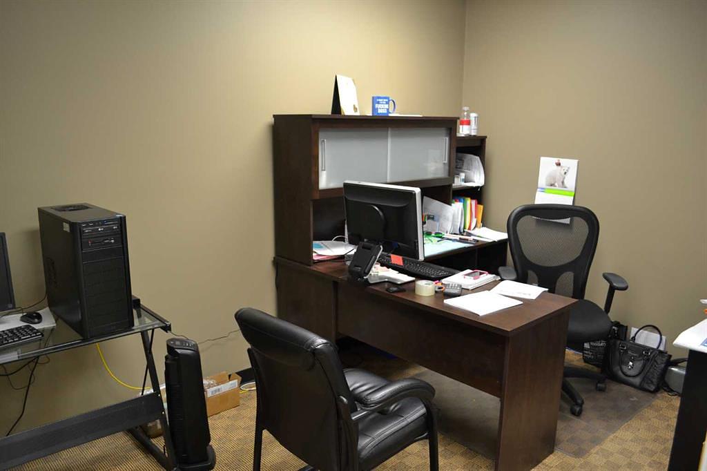 3 - 14 Thevenaz Ind. Trail, Sylvan Lake, AB