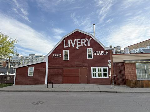 1130 10 Avenue Southeast, Calgary, AB