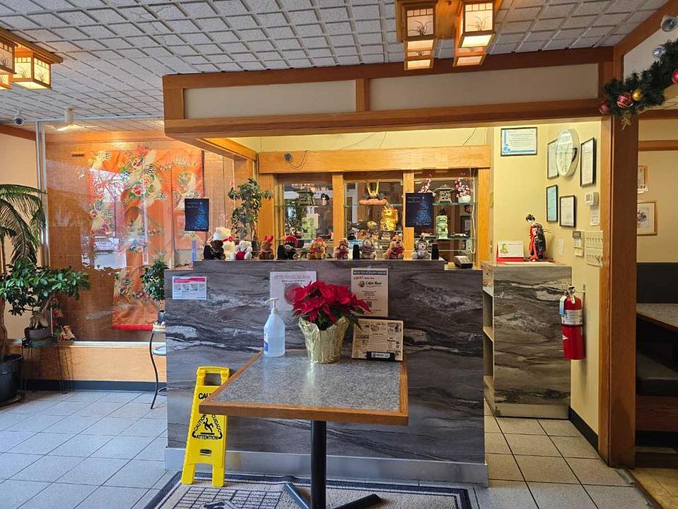 123 4 Street South, Lethbridge, AB