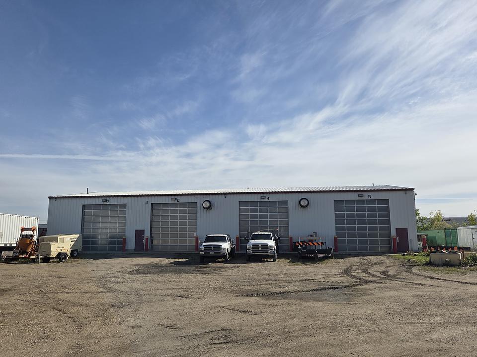 16908 128A Avenue Northwest, Edmonton, AB