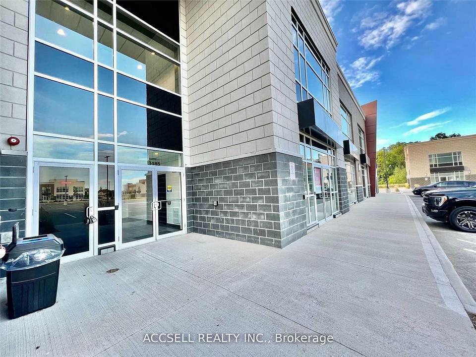 213 - 3485 Rebecca Street, Oakville, ON