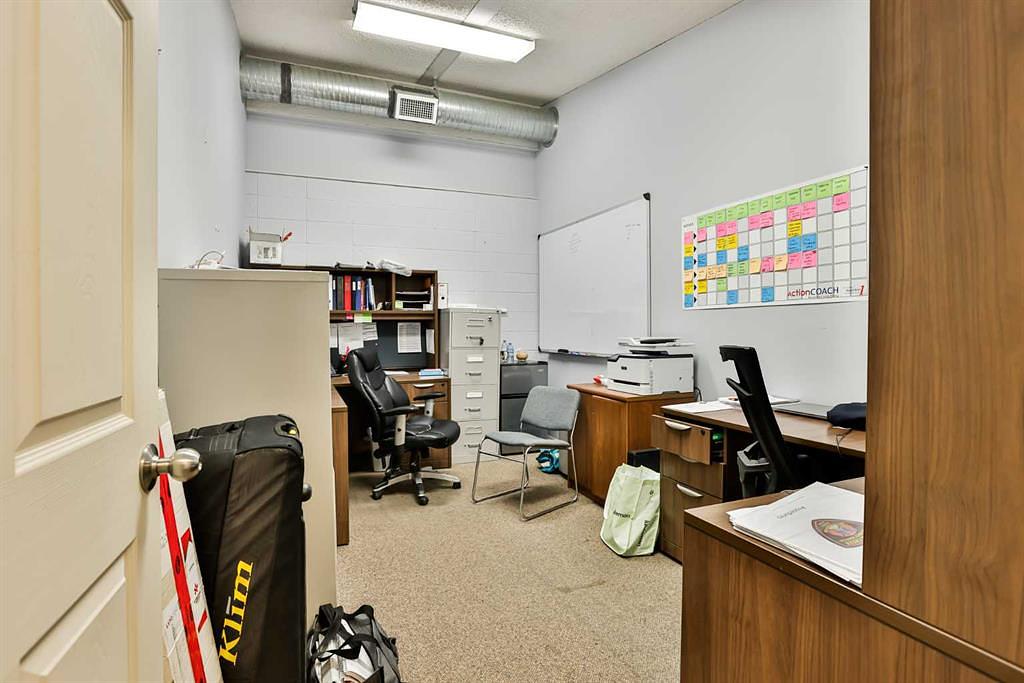 655 Charlotte Street, Pincher Creek, AB