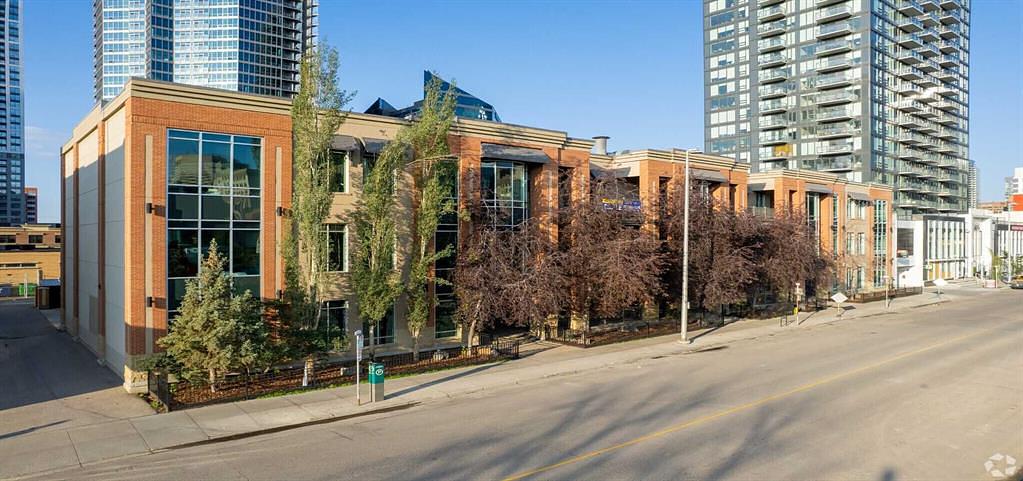 203 - 100-221 10 Avenue Southeast, Calgary, AB