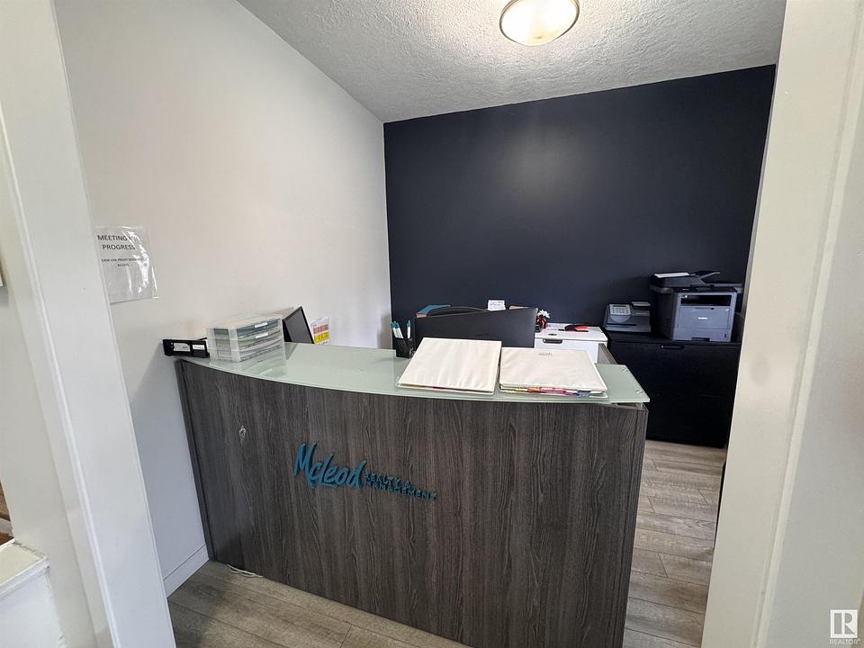12615 Stony Plain Road, Edmonton, AB