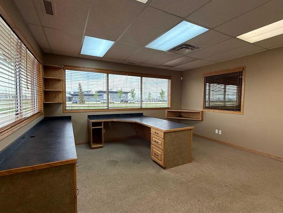 12002 106 Avenue, Grande Prairie, AB