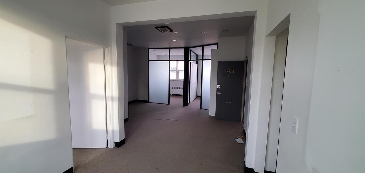 202-203 - 1828 W Broadway, Vancouver, BC