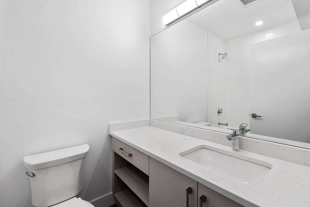 1635 Marine Drive, North Vancouver, BC