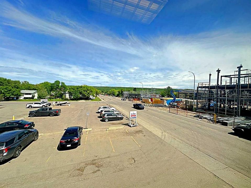203 - 9902 Franklin Avenue, Fort McMurray, AB