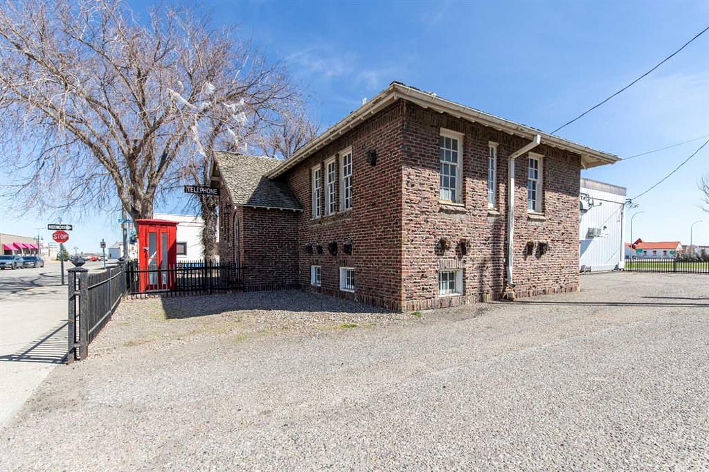 2224 2 Avenue, Fort Macleod, AB