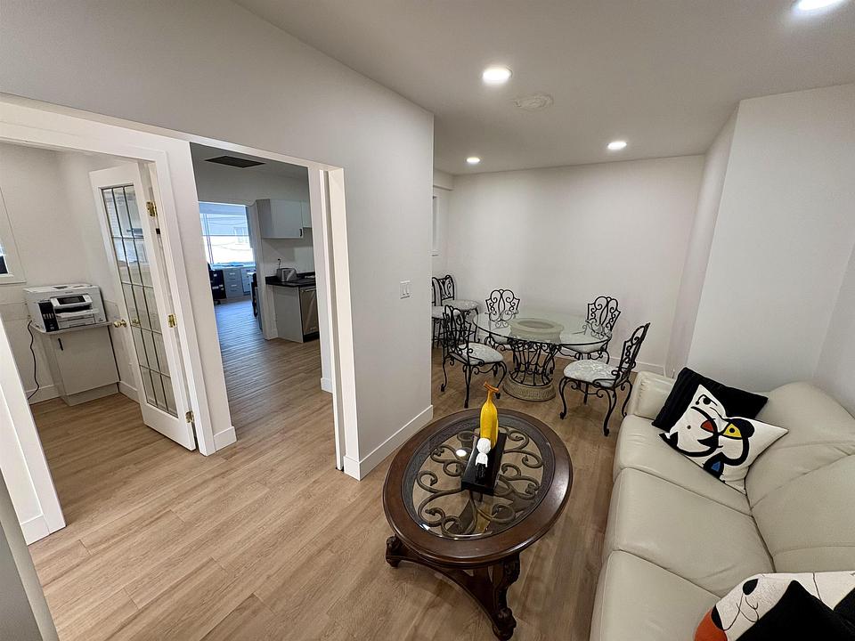 A - 22519 Dewdney Trunk Road, Maple Ridge, BC
