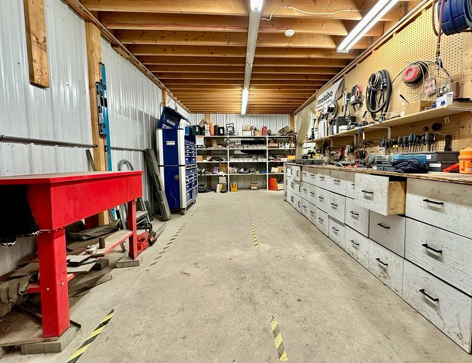 200 Caron Road, Headingley, MB