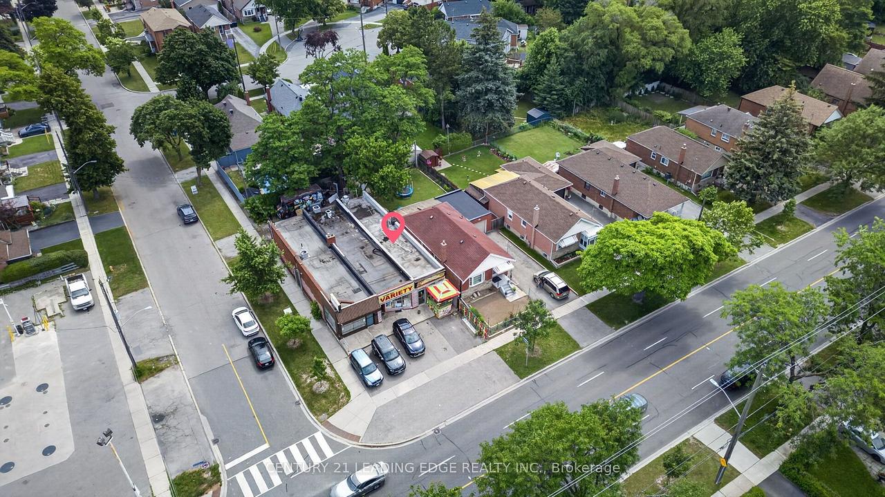 741 Pharmacy Avenue, Toronto, ON