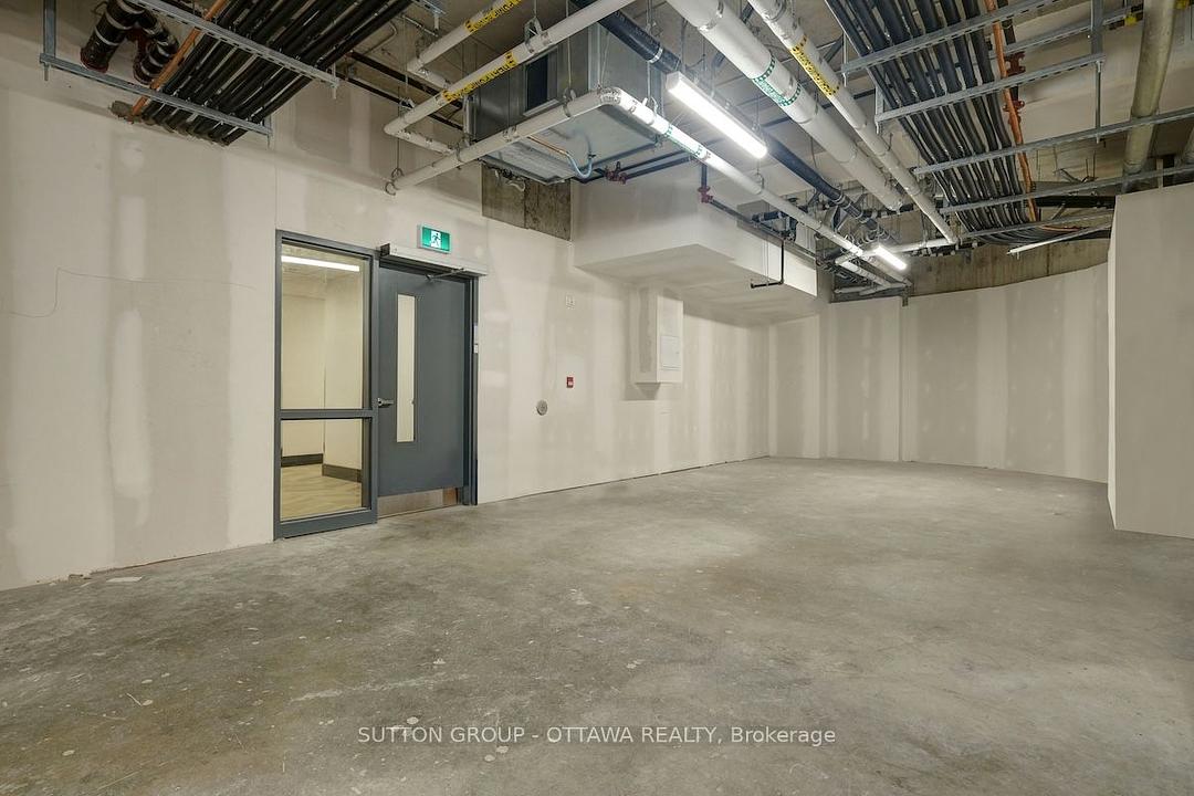 399 Winston Avenue, Ottawa, ON