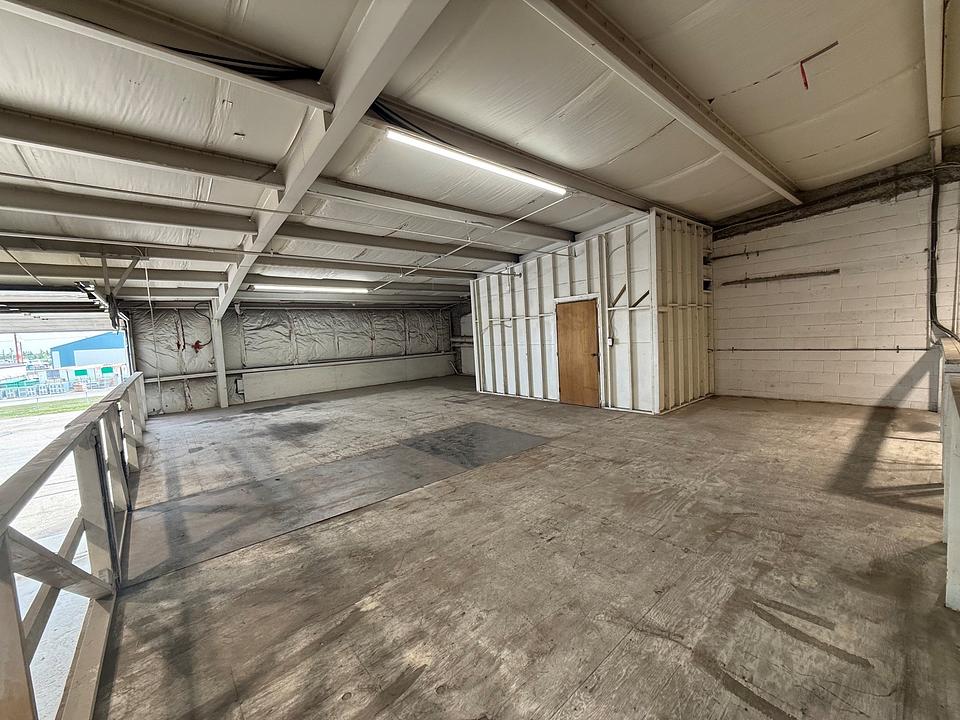 170 - 8319 Chiles Industrial Avenue, Red Deer, AB