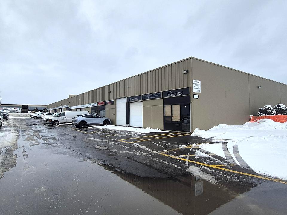 5 - 1590 Liverpool Court, Ottawa, ON